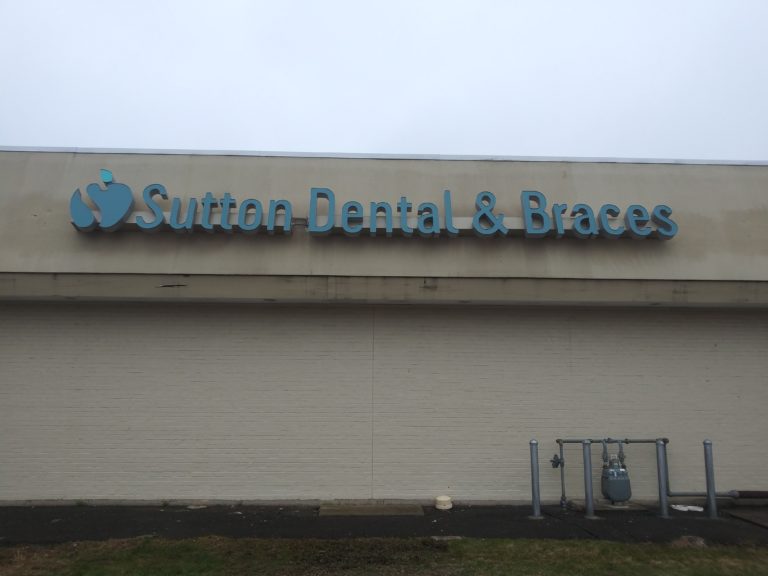 Dentist in New Britain, CT on Myrtle St Sutton Dental